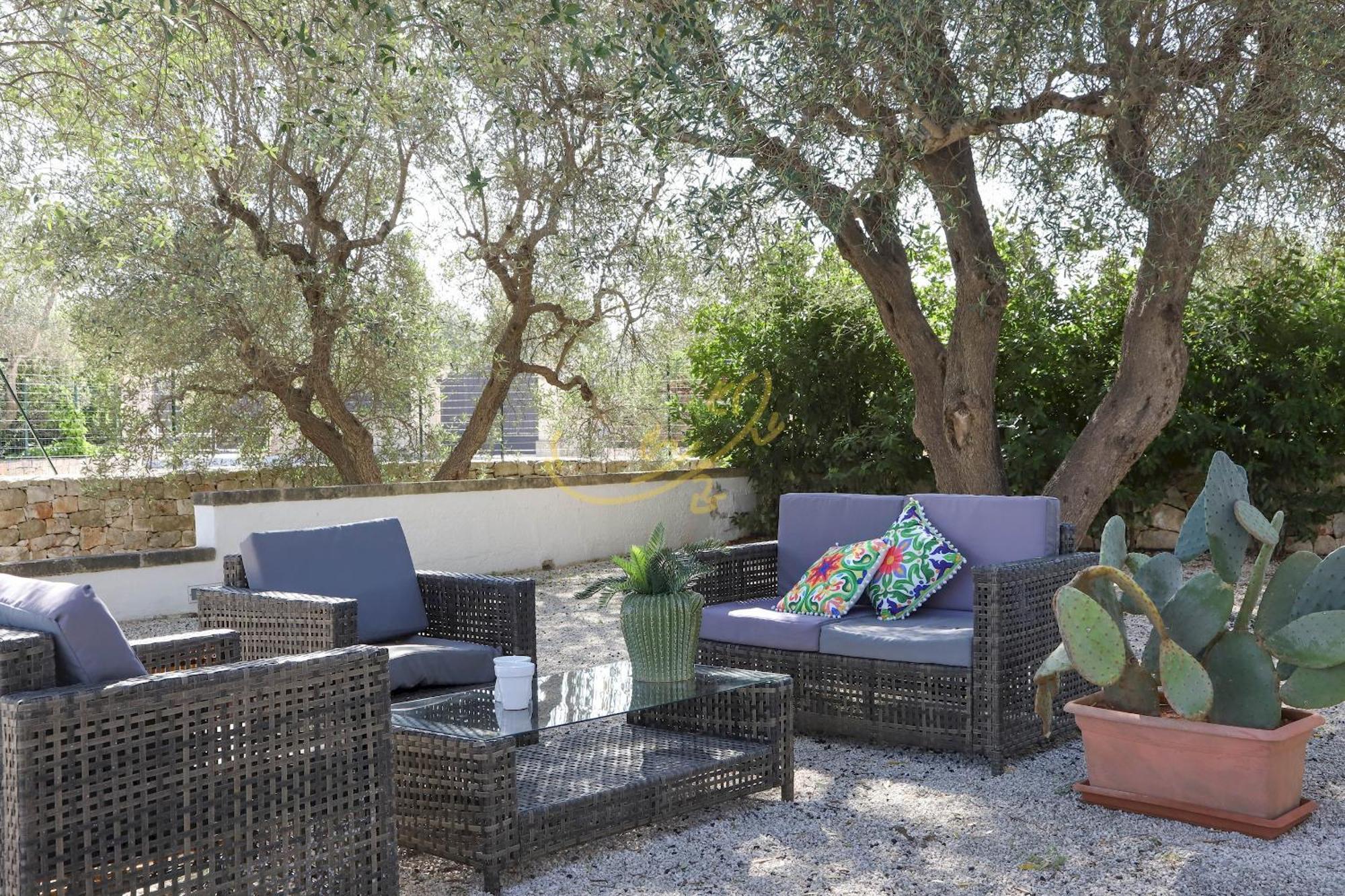 Td Dimora Del Giglio With Organic Garden With Pool Villa Ostuni Eksteriør billede
